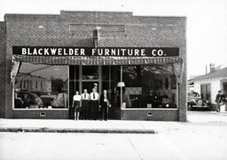 180827_186966301334437_1826667_n